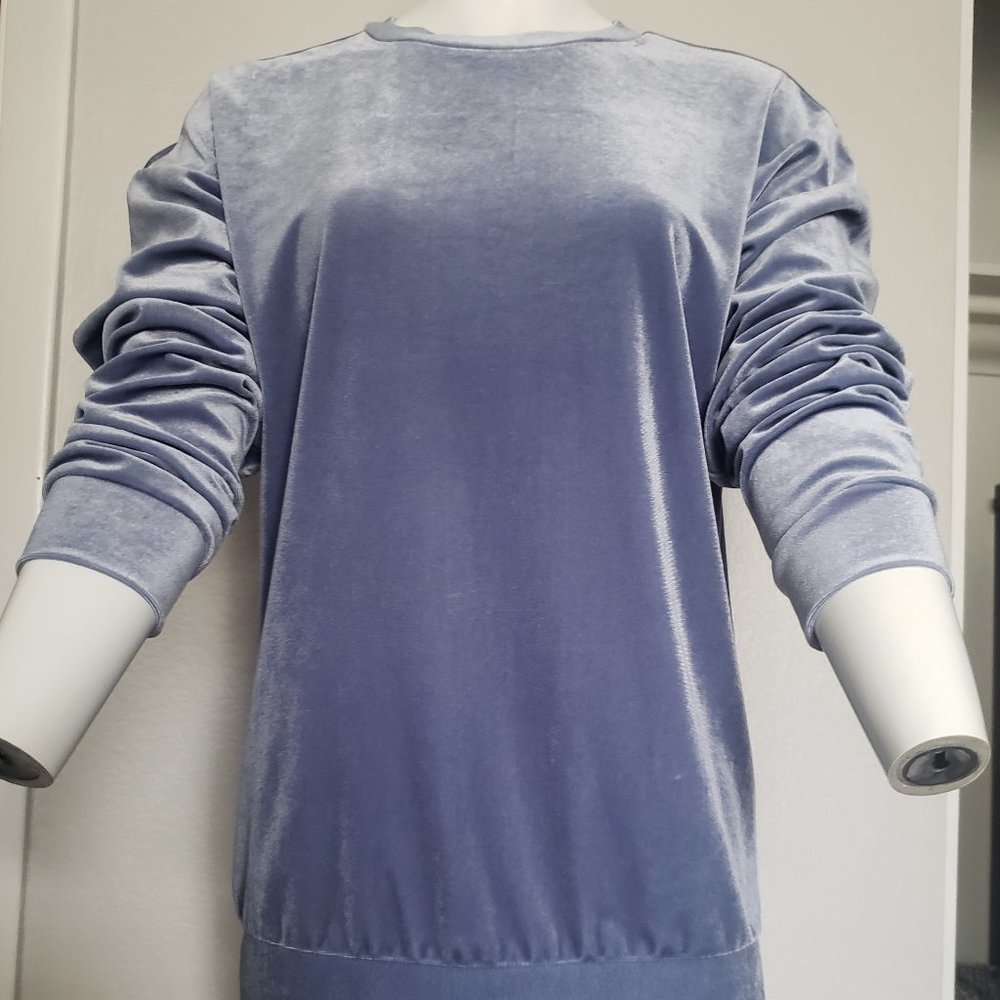 Forever 21 Blue Long Sleeve Top